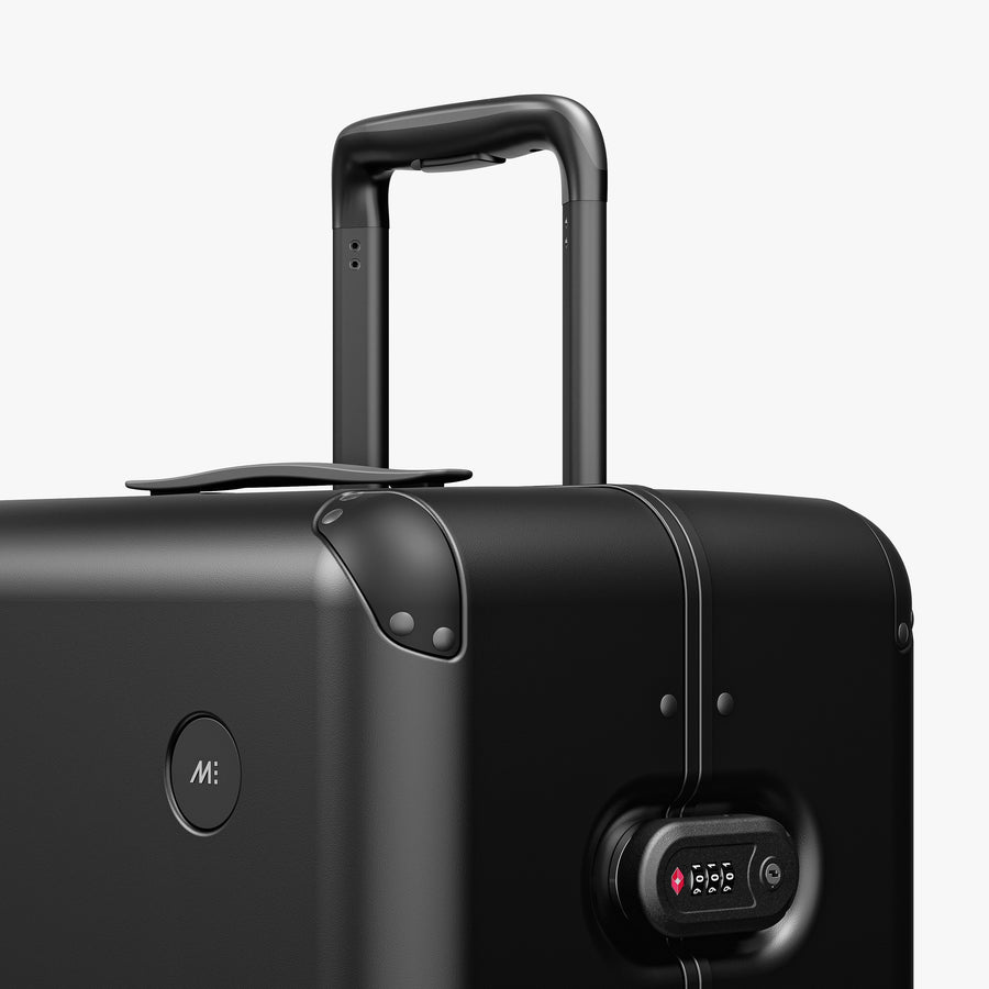 Obsidian | Luggage handle view of Hybrid Check-In Large in Obsidian