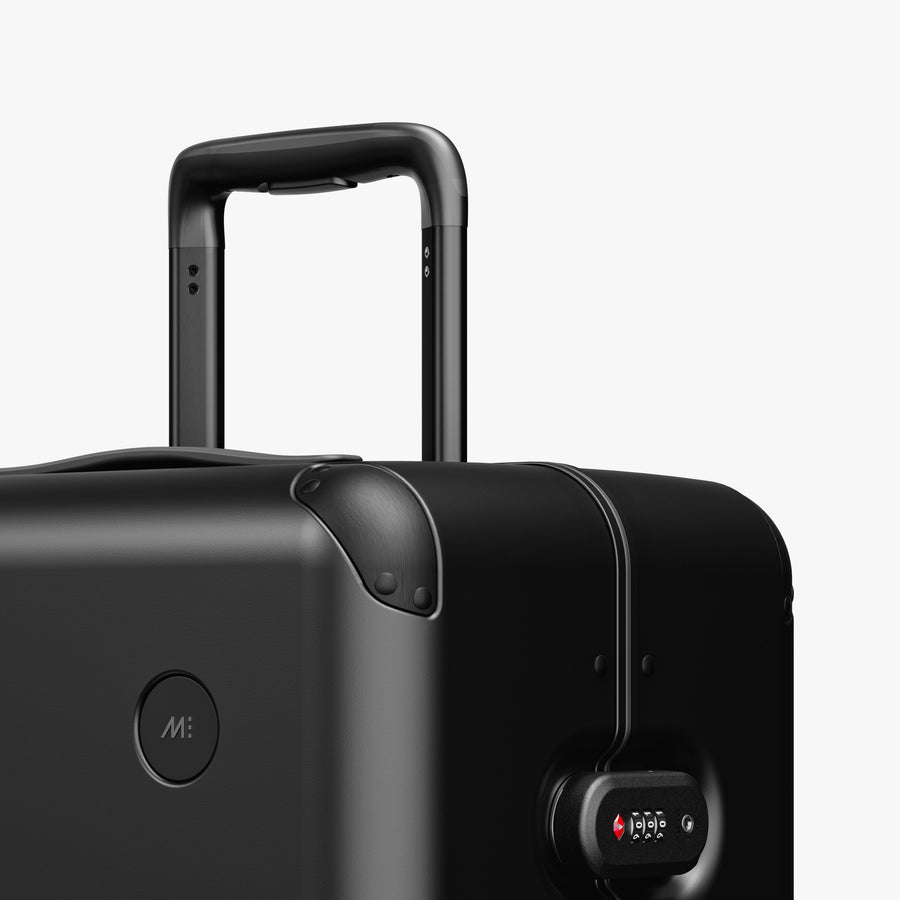 Obsidian | Luggage handle view of Hybrid Check-In Large in Obsidian