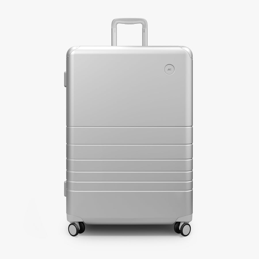 Silver | Front view of Hybrid Check-In Large in Silver