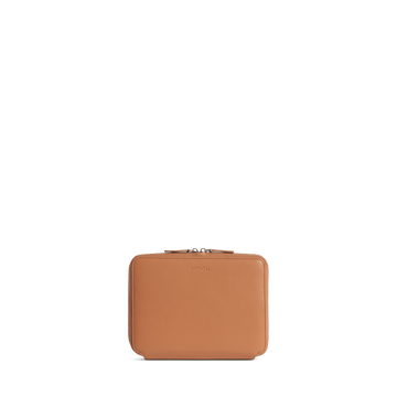 Front view of Metro Folio Kit in Saddle Tan