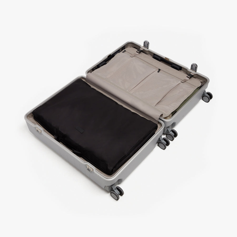 Check-In / Carbon Black | Garment Sleeve in Carbon Black