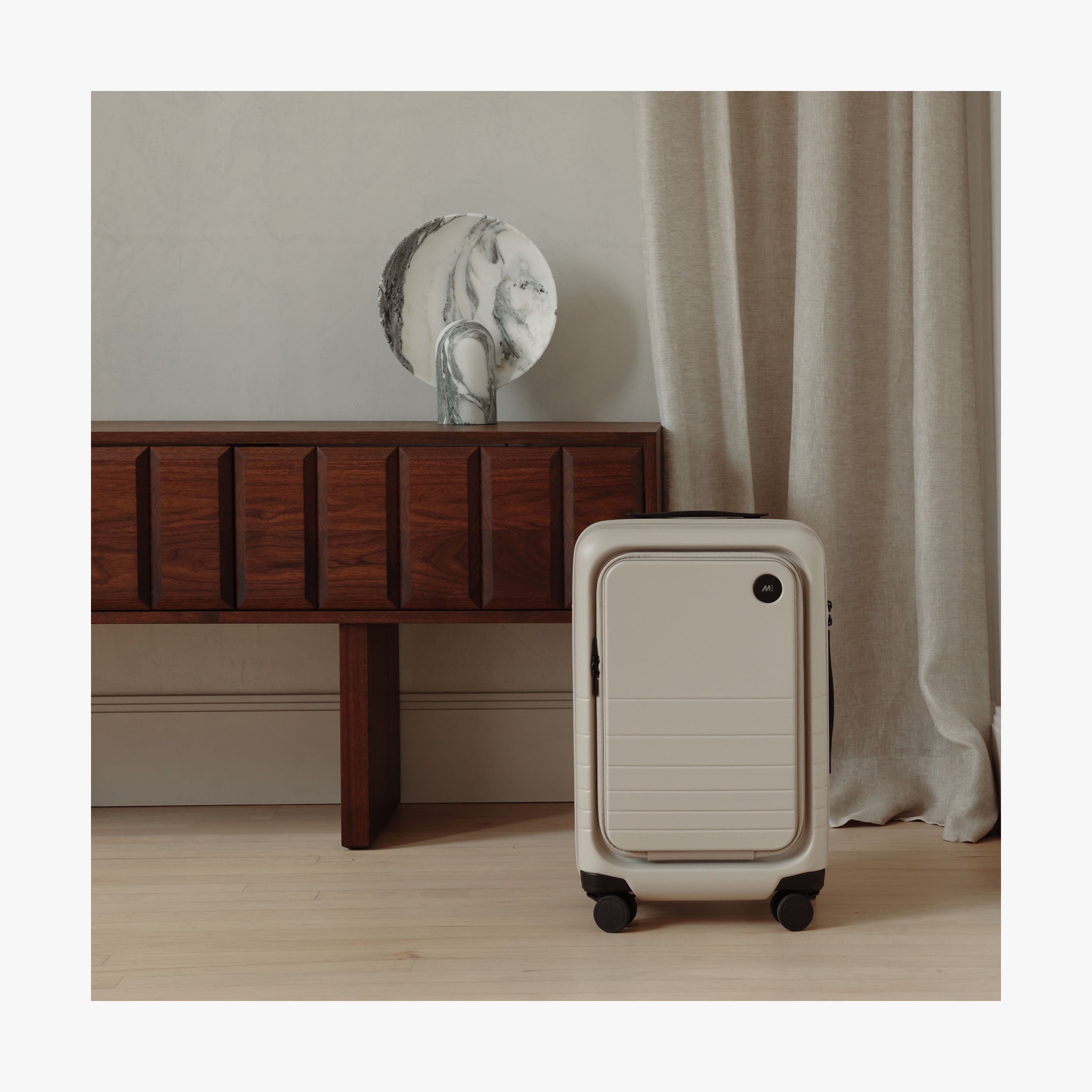 21” Carry-On Suitcase | Airline-Approved Cabin Luggage | Monos