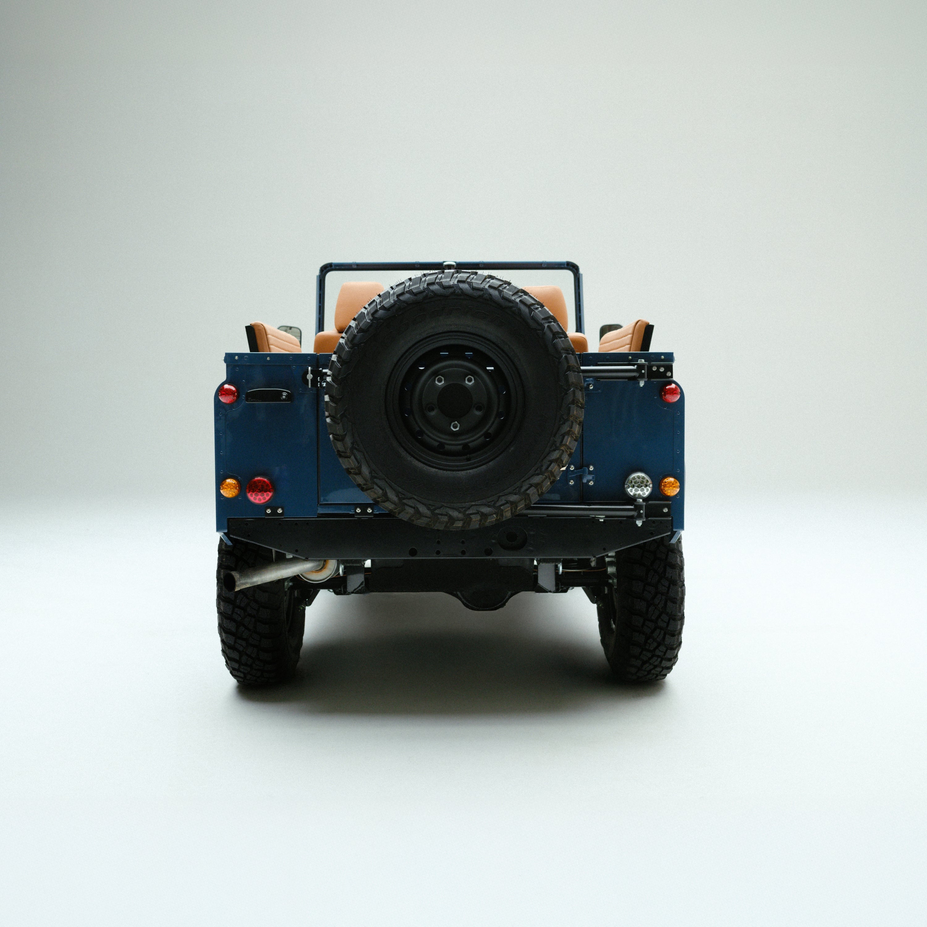 Land Rover Defender in Arles Blue, Brooklyn Coachworks | Monos