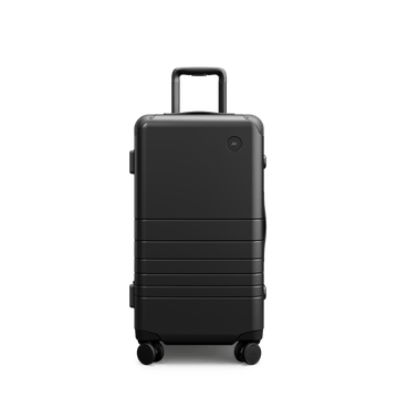 Front view of Hybrid Trunk Medium in Obsidian